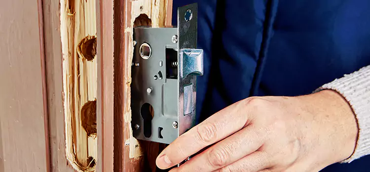 Garage Door Lock Replacement Lombard